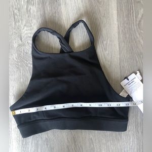 NWT Alo “alosoft iconic 90s” sports bra